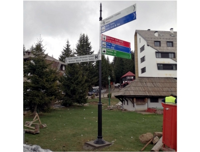 PEŠAČKA TURISTIČKA NA UKRASNOM STUBU